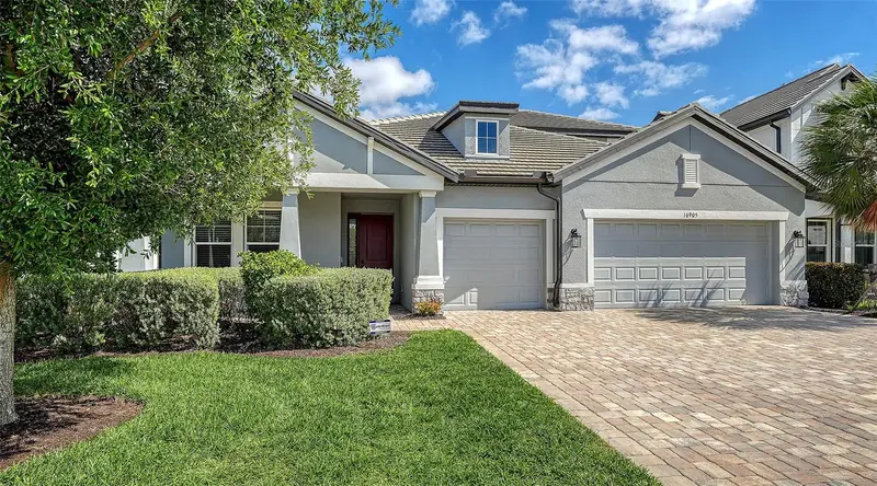 16905 Sweetwater Village Dr, FL