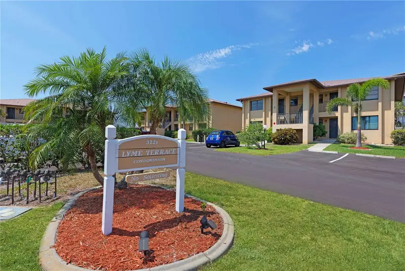 3221 White Ibis Ct #D2, FL