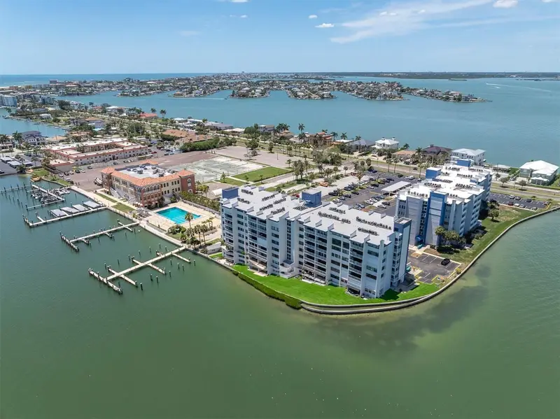 450 Treasure Island Cswy #102, FL