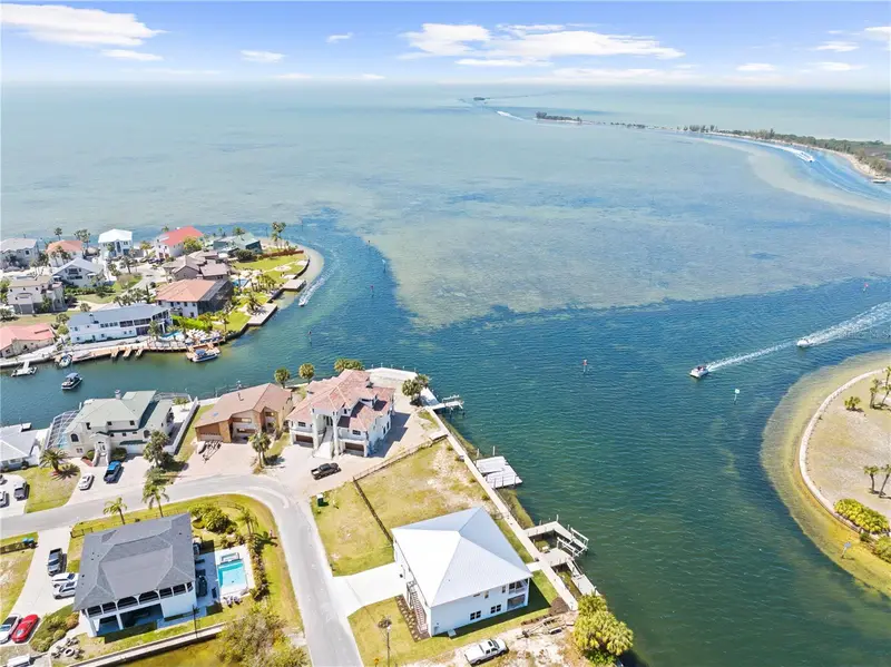 3387 Gulf Winds Cir, FL