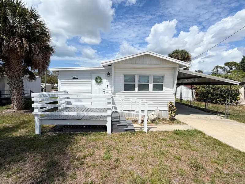 7037 Lofty Dr, FL