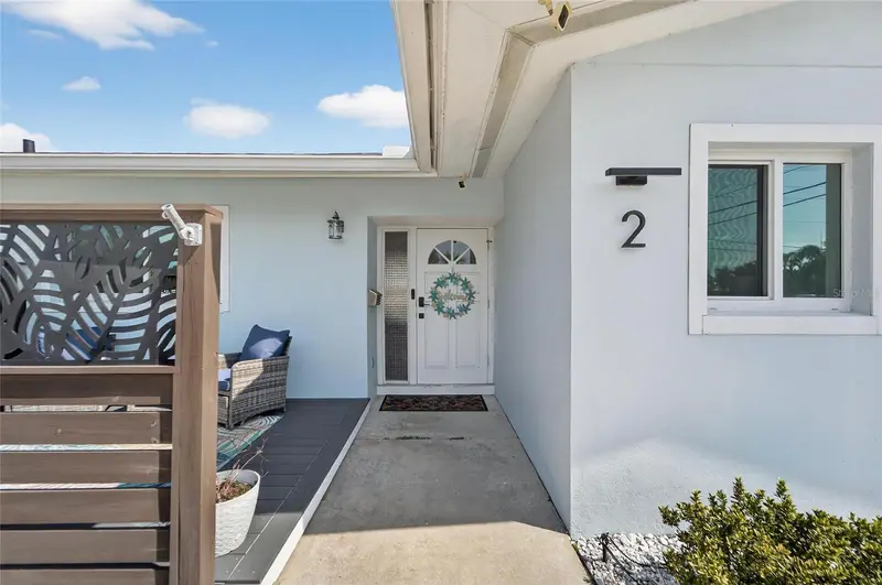 2 79th St S, FL