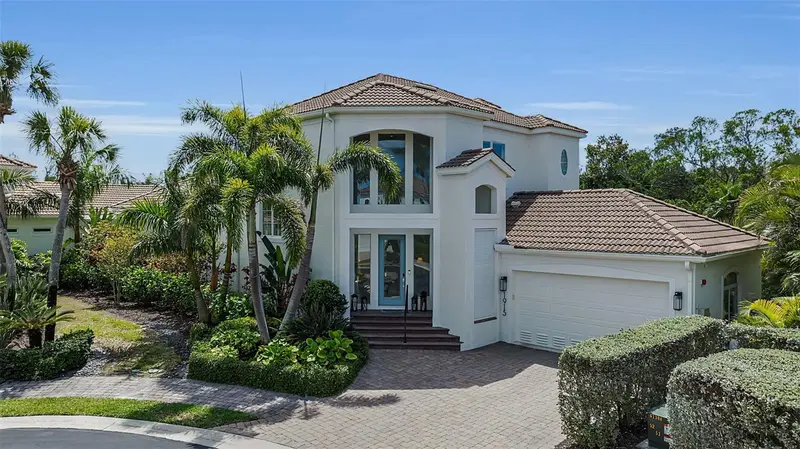 1915 Harbour Links Cir #6, FL