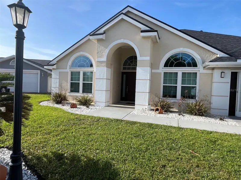 9 Central Pl, FL