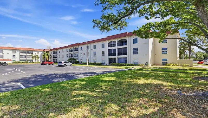 2700 Bayshore Blvd #1307, FL