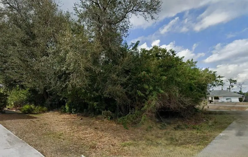 880 Neptune St, FL