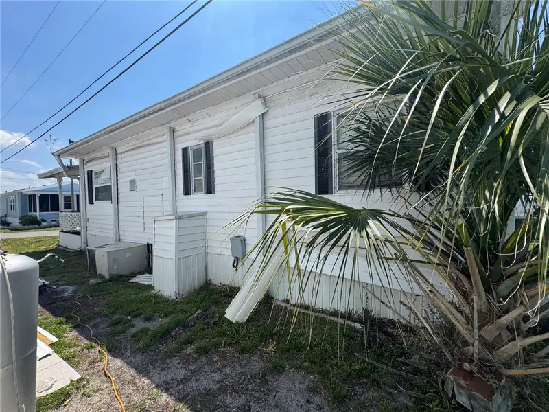 2049 Champion St, FL