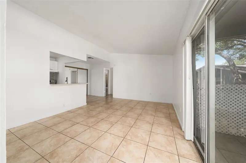 3849 Bay Club Cir #204, FL
