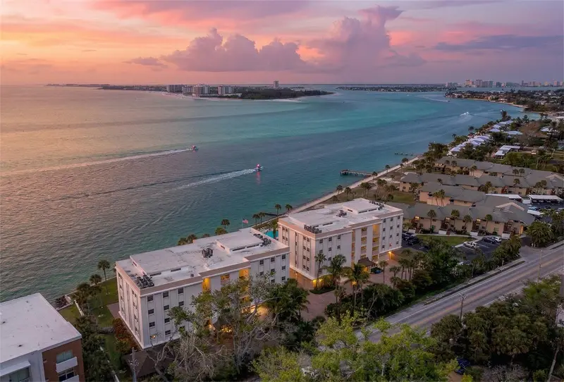 4712 Ocean Blvd #W10, FL