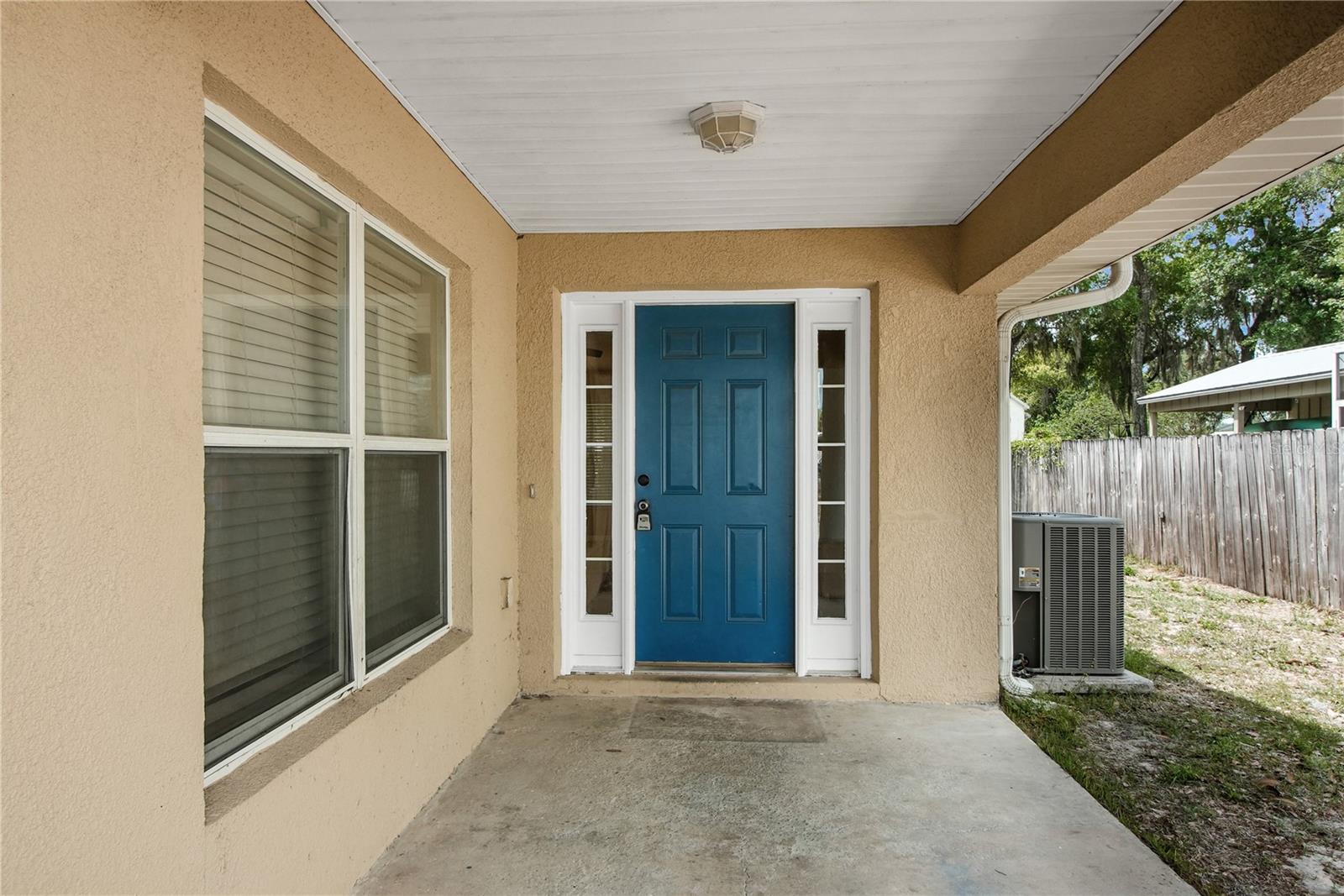 305 W Fountain St, FL
