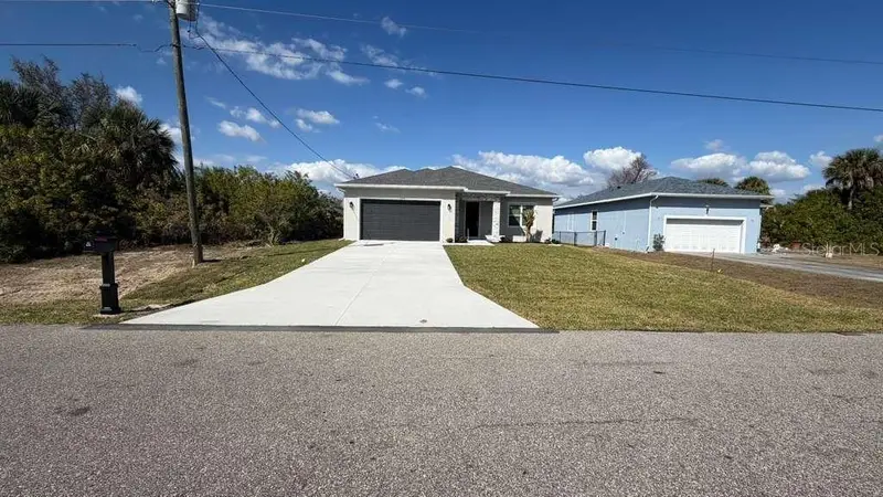 122 Naomi Pl, FL