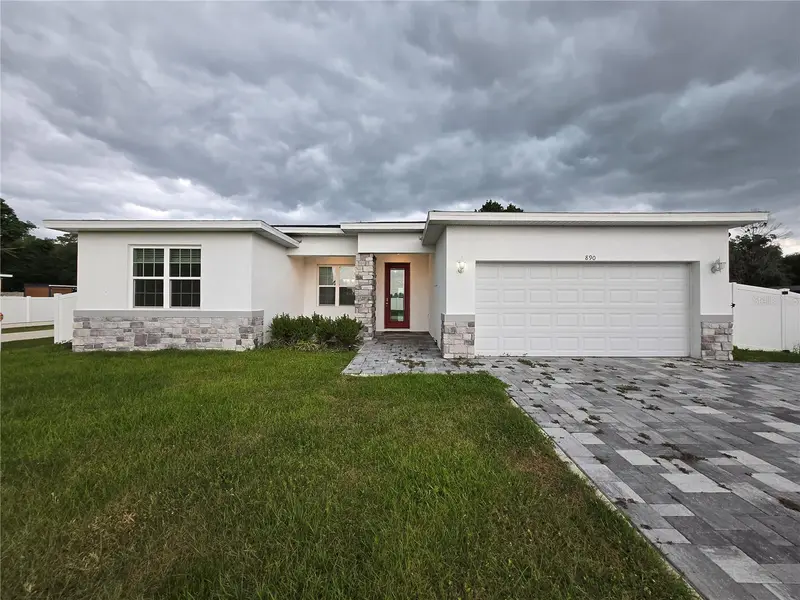 890 E 19th St, FL