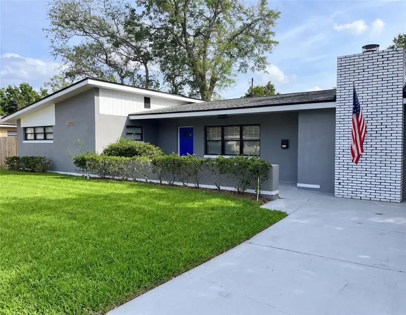 200 Spartan Dr, FL