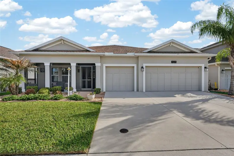 4221 Holstein St, FL
