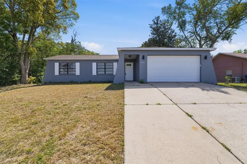 5364 Deltona Blvd, FL