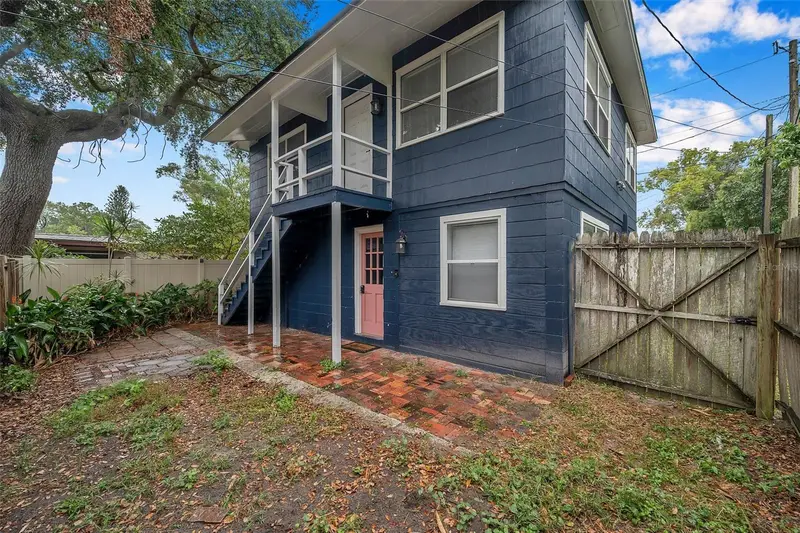 3720 3rd Ave N #1/2, FL