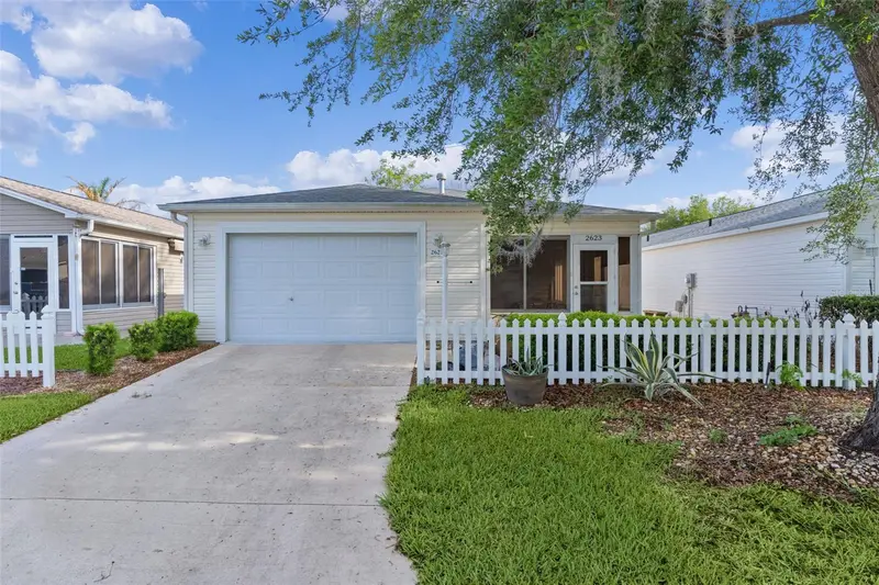 2623 Ascot Loop, FL