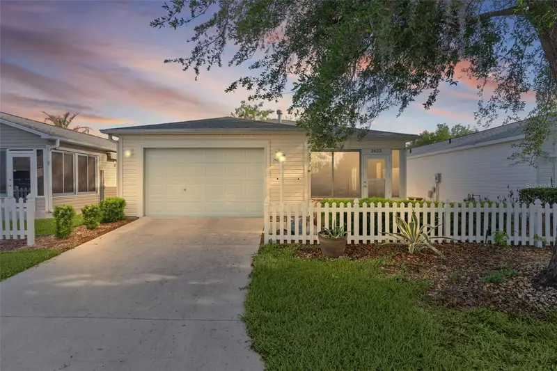 2623 Ascot Loop, FL
