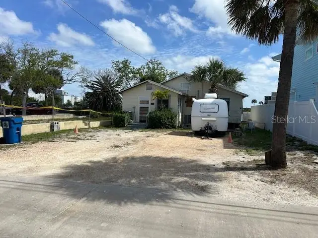 12620 Lagoon Ln, FL