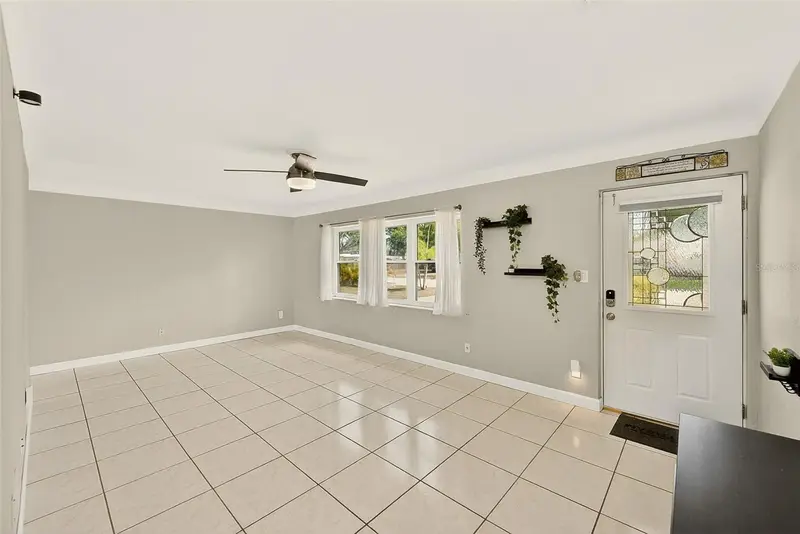 1026 Meadowlawn Dr N, FL