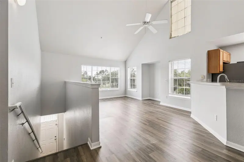9141 Lee Vista Blvd #307, FL
