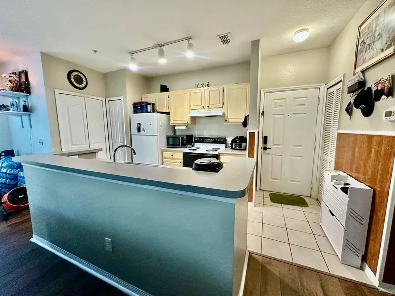2718 Maitland Crossing Way #207, FL