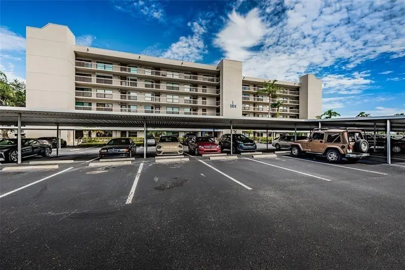 1324 Pasadena Ave S #205, FL