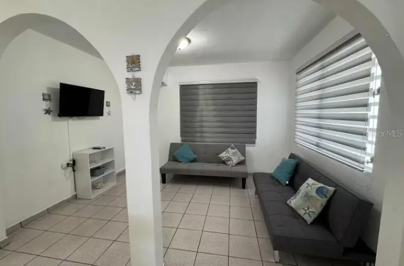 152 Clark Comm., PR