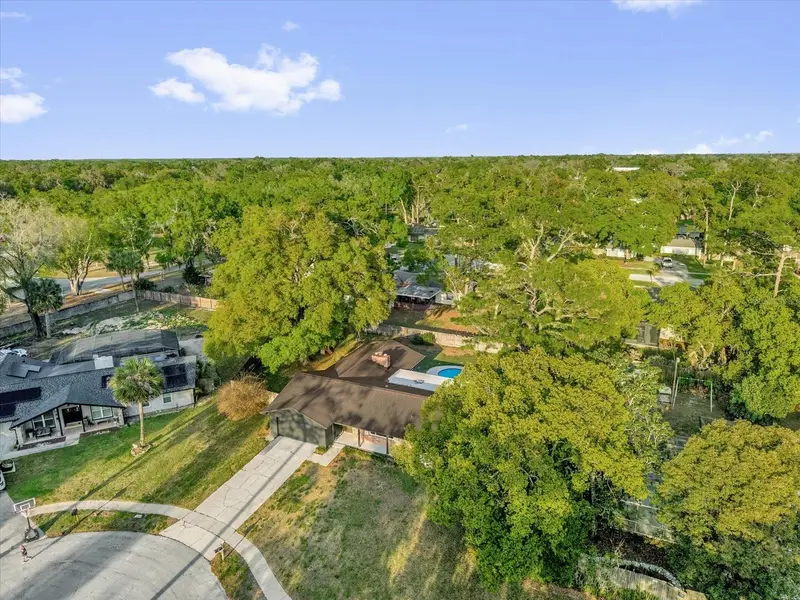 2 Hudson Cv, FL