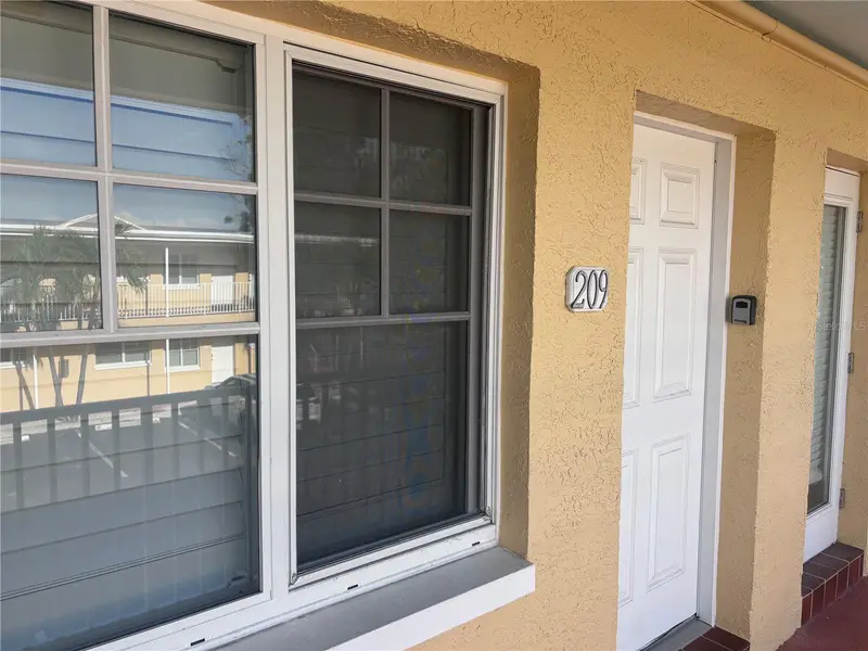 19417 Gulf Blvd #B209, FL