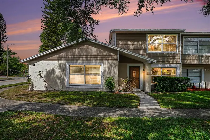 14733 Pine Glen Cir, FL