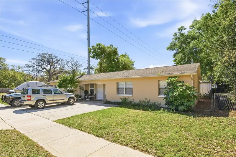 1283 Palm St #C, FL