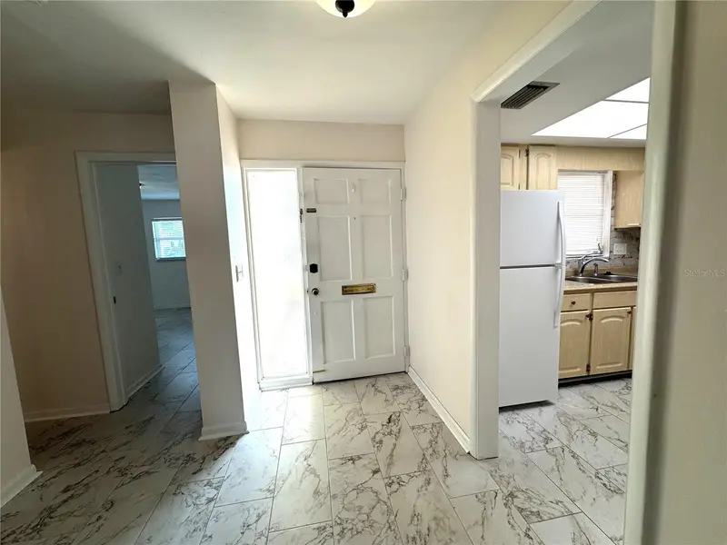 610 Indian Rocks Rd N #103, FL