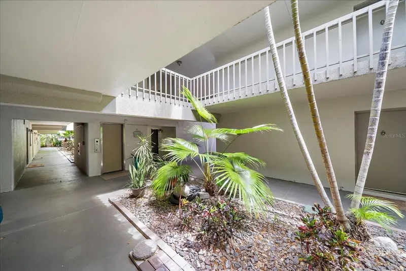 3360 S Osprey Ave #104b, FL