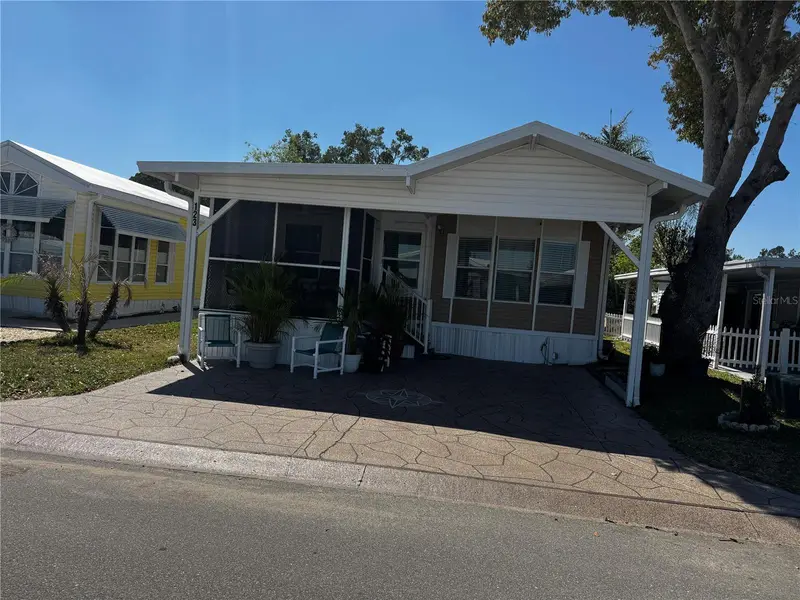 123 Pansy St, FL