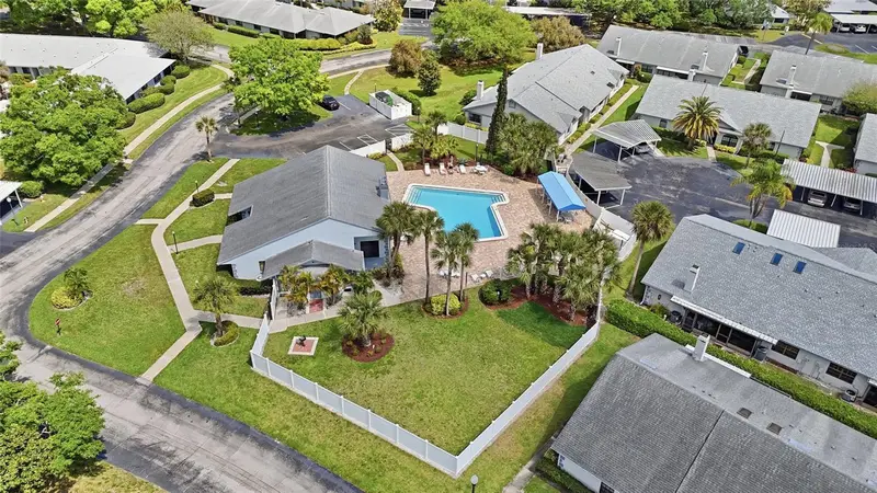 2701 Countryside Blvd #101, FL