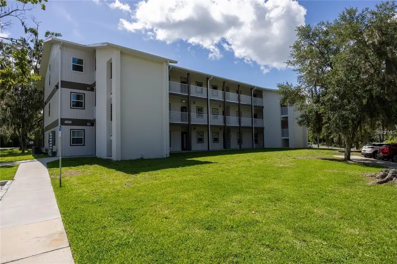 6519 W Newberry Rd #412, FL