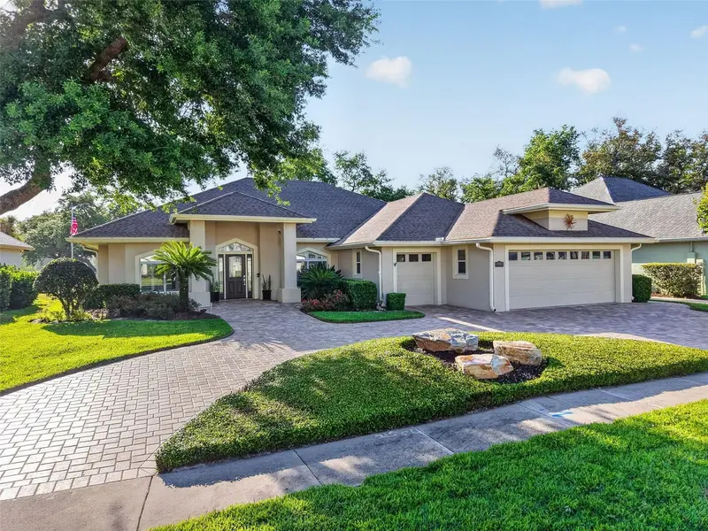 1880 Edgewater Dr, FL