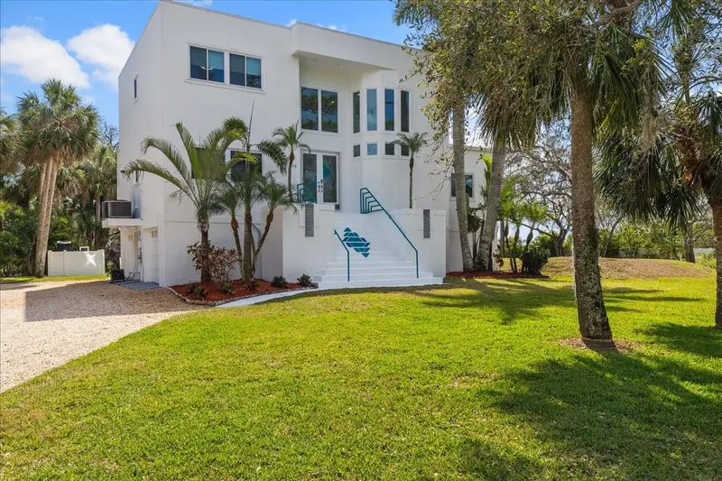 375 Wellington Ave, FL