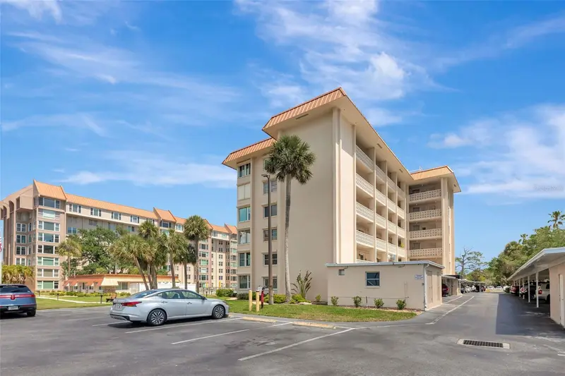 620 Edgewater Dr #102, FL