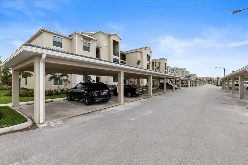 18114 Gawthrop Dr #305, FL