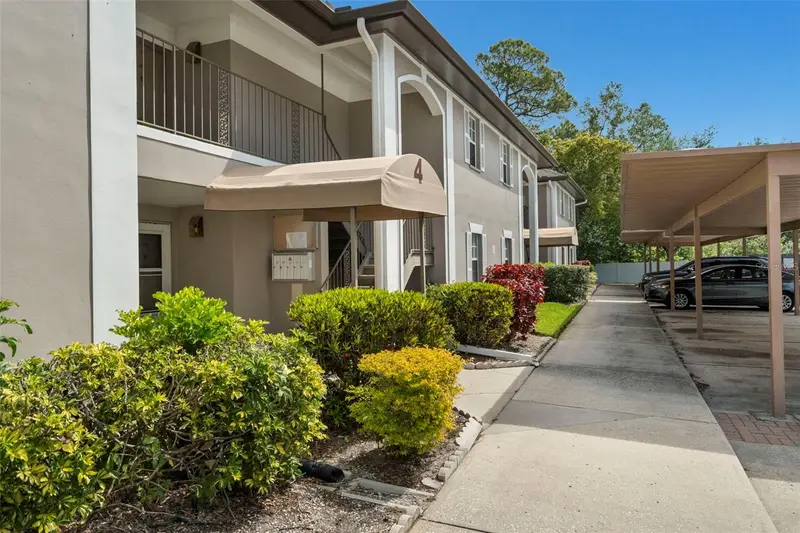 5265 E Bay Dr #410, FL