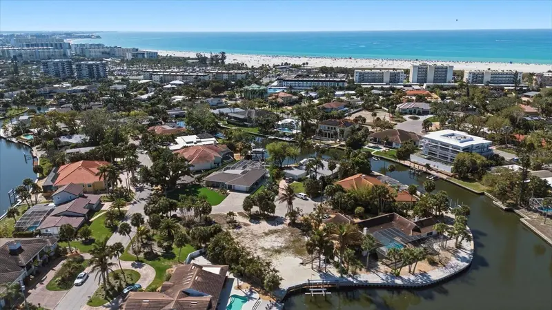 5448 Azure Way, FL