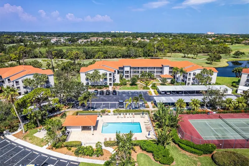 9320 Clubside Cir #2108, FL