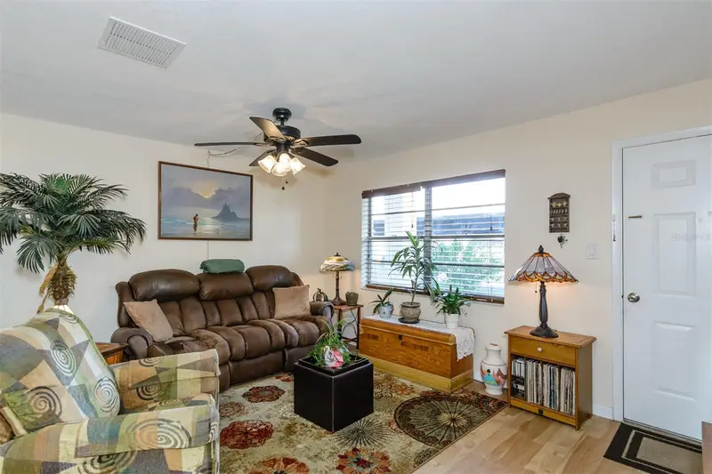 2444 Enterprise Rd #8, FL