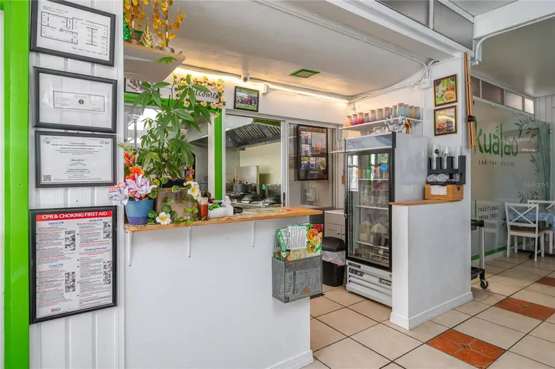 114 W Central Ave, FL