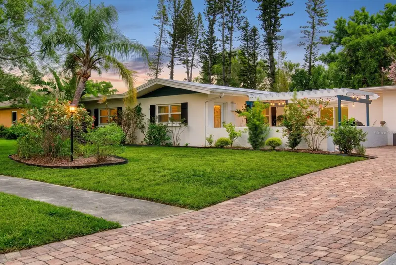 214 Gaines Ave, FL