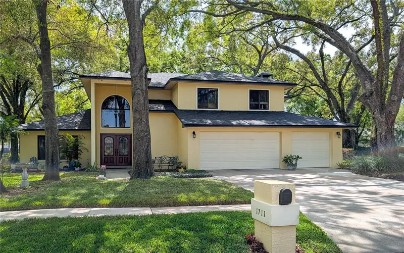 1711 Magdalene Manor Dr, FL