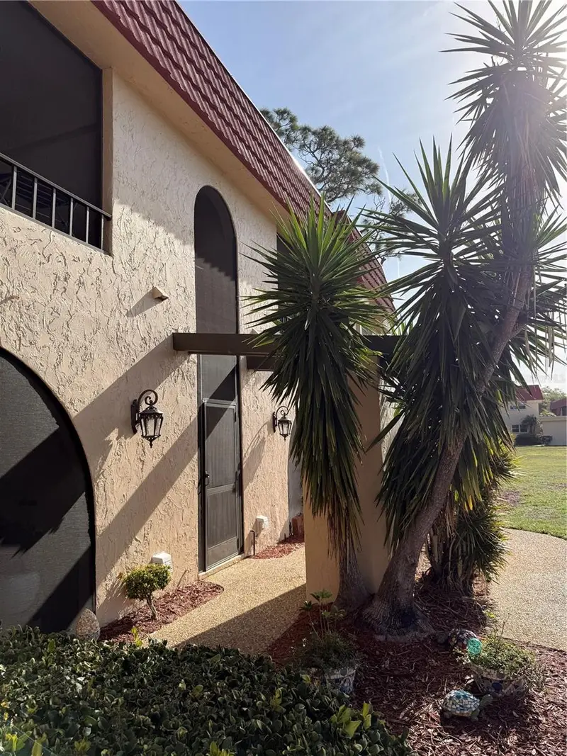 203 Rubens Dr #H, FL