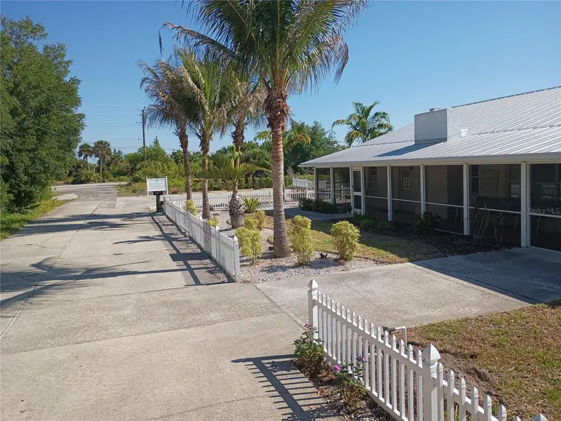 315 Addison Dr, FL